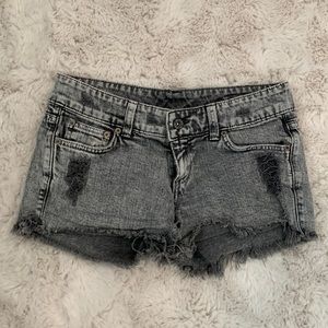 Carmar Grey Denim Shorts | size 26